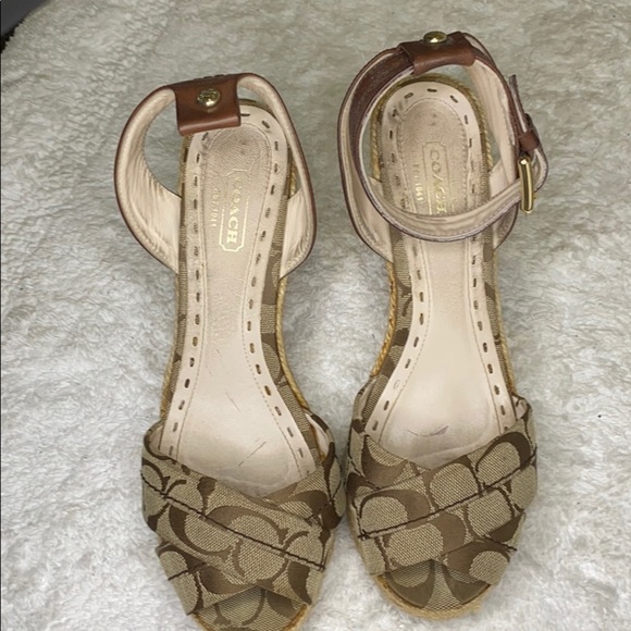 Authentic! Signature Coach wedge heels 👡​ - Picture 2 of 16